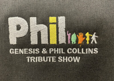 Das PHIL Logo als Stickerei